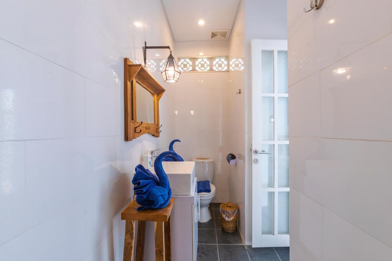 הוילה Casa Nisa Seminyak מראה חיצוני תמונה
